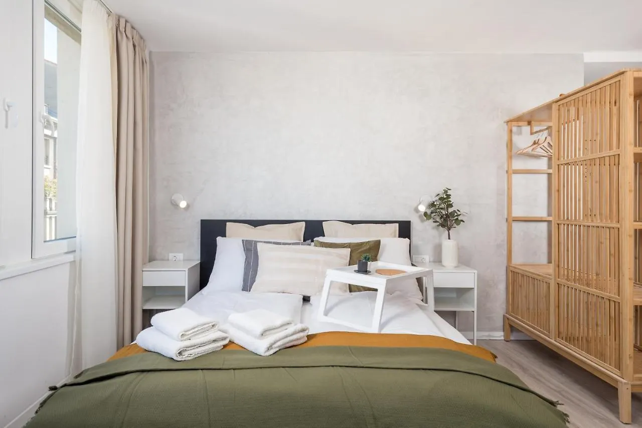 Apartments Penkala Rijeka 0*,  Croatia