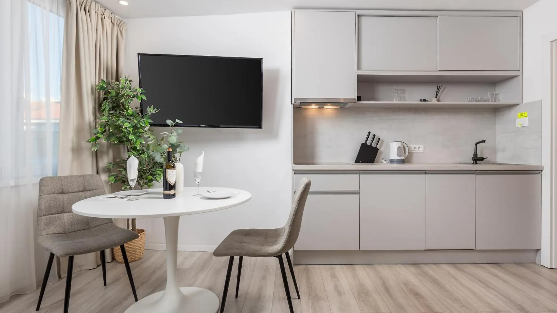 Apartments Penkala Rijeka 0*,  Croatia